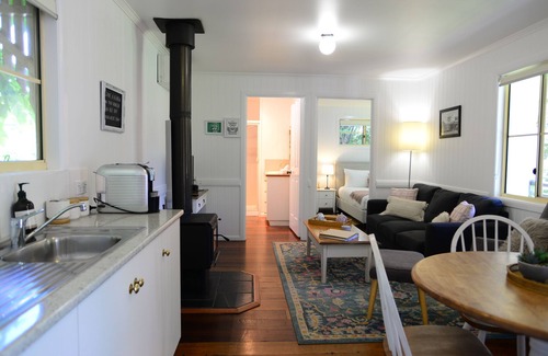 Stanthorpe Cabaña | Briar Rose Rurales de Mulberry Cottage