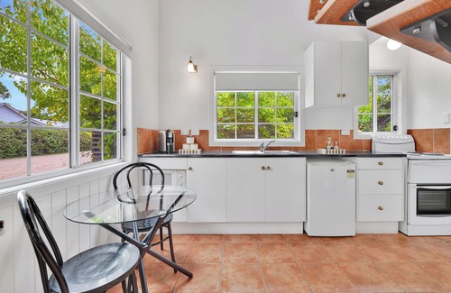 Stanthorpe Cabaña | Briar Rose Cottages - Silky Oak Cottage