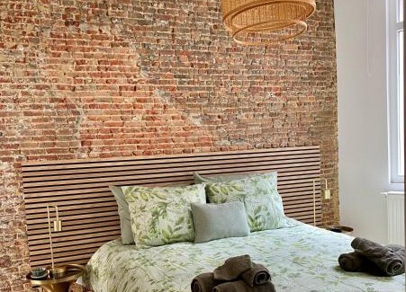 Antwerp Apartamento | Brick 36 Antwerp - Contemporary Flat with Authentic Touch