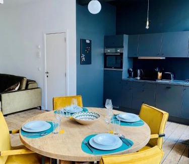 Antwerp Apartamento | Brick 36 Antwerp - Contemporary Flat with Authentic Touch