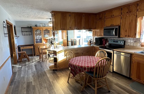West Wytheville Casa | Brick Farmhouse