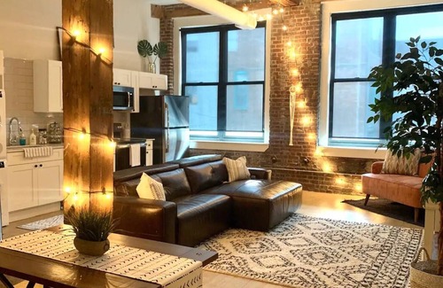 River Market Apartamento | Brick Loft Centrally Located