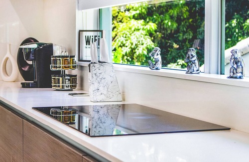 The Roads Casa | Contemporary 4-bedroom house in Miami w/rooftop pool