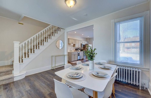 Stroudsburg Casa | Brickstone Supreme Lodge-Main St