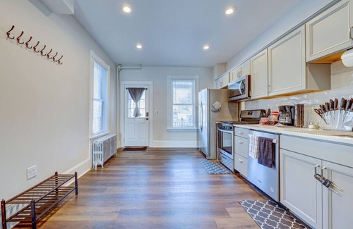 Stroudsburg Apartamento | BrickStone Supreme Lodge -near Main St-B