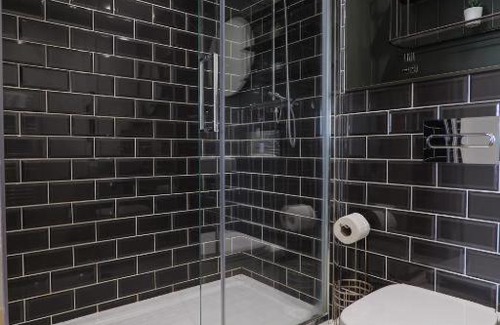 Heath Apartamento | Brickworks Apartment in the City Centre - CF10 5EG