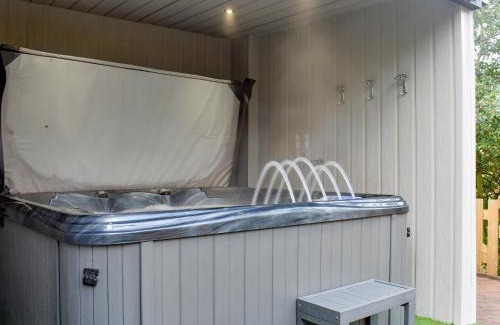 Loftus Casa | Bridge House