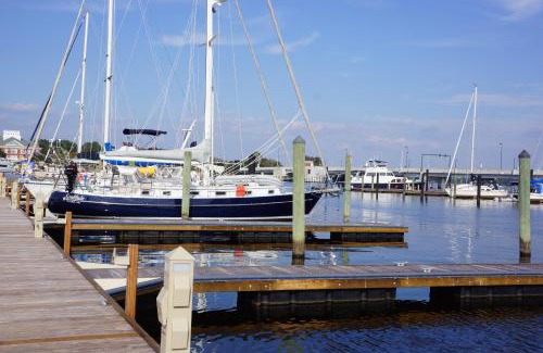 New Bern Hotel | BridgePointe Hotel & Marina