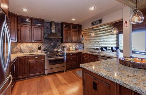 Mammoth Lakes Apartamento | Bridges Townhome #11 Townhouse