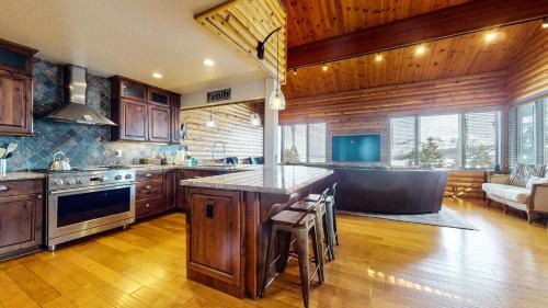 Mammoth Lakes Apartamento | Bridges Townhome #11 Townhouse
