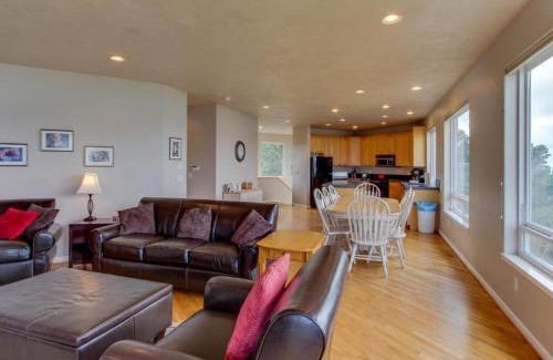 Newport Casa | Bridgetender