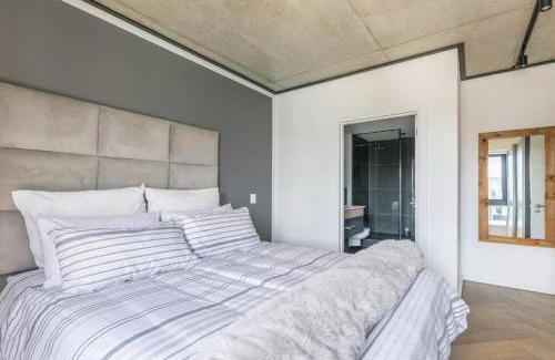 Century City Apartamento | Bridgewater Paradise