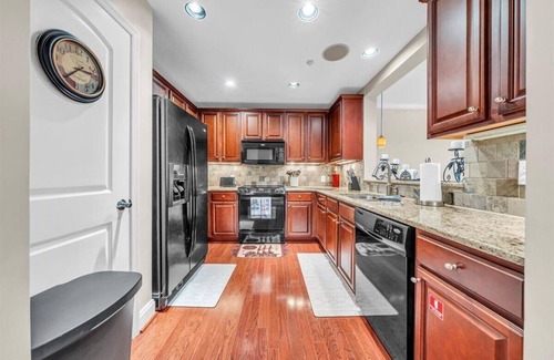 Westlake Corner Condominio | Bridgewater Pointe