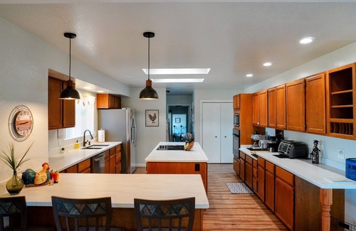 Williamson Otro | Bridle Path Ranch | Newly Remodeled Equestrian Retreat w/Barn Arena & Hot Walker