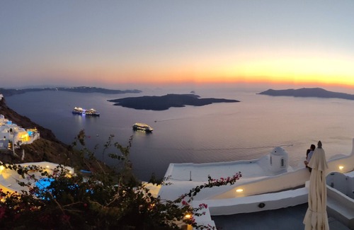 Firostefani Apartamento | BRIGA VILLAS Studio 1 - private terrace. Astonishing view of Caldera /volcano