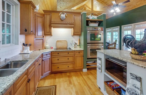 Pelham Casa | Brigadoon: Wide Open Valley Views, Monteagle/Sewanee: located by The Assembly.