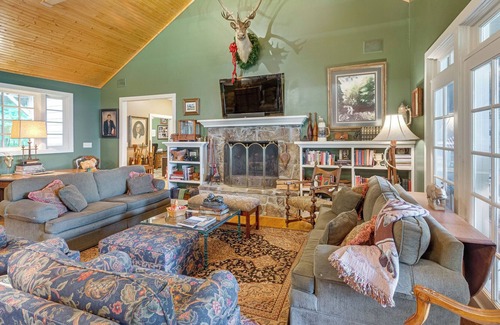 Pelham Casa | Brigadoon: Wide Open Valley Views, Monteagle/Sewanee: located by The Assembly.
