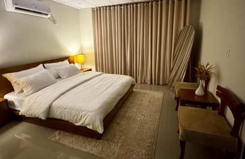 Lahore Apartamento | Bright 1 BR Apartment Near Airport
