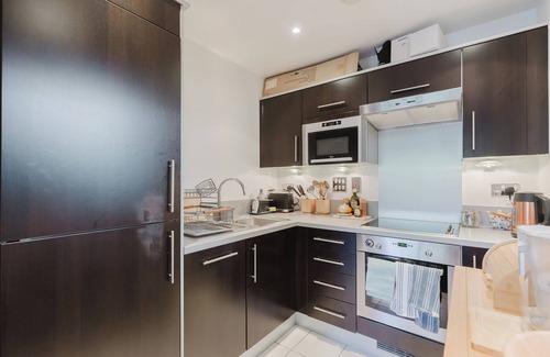 Prince's Apartamento | Bright 1BD Flat Near Iconic London Landmarks