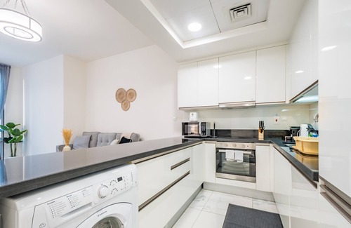 Business Bay Apartamento | Bright 1BR in Noura Tower, Al Habtoor City, Business Bay