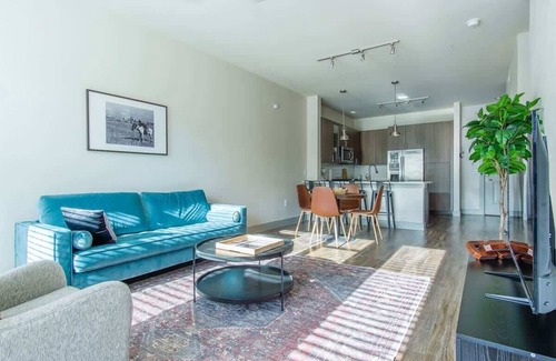 Richardson Apartamento | Bright 1BR Suite | Pool, Parking + Gym J