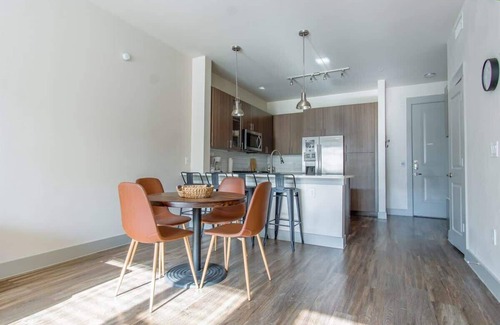 Richardson Apartamento | Bright 1BR Suite | Pool, Parking + Gym J