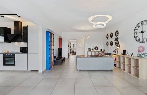 Bonnevoie Apartamento | Bright 2-Bed Apartment in Central Gare