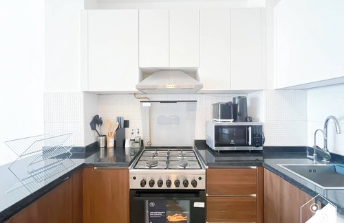 International City Apartamento | Bright 2bed Family Home: Pool, Gym & Kids Play