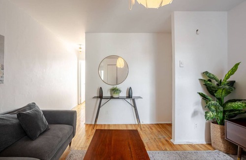 Plateau Mont Royal Apartamento | Bright 2BR in Plateau Mont-Royal | Downtown