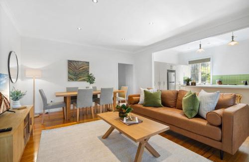 Ashgrove Apartamento | Bright 3-Bed with Garden by Banks Street Reserve