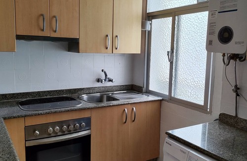 Cadiz Apartamento | Bright 3-bedroom apartment 8-minute walk from the best beach of Cádiz