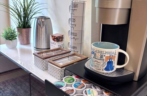 Brewerytown Apartamento | Bright 3BR Apartment near Art Museum