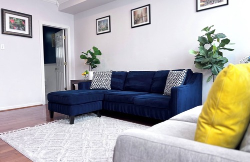 Brewerytown Apartamento | Bright 3BR Apartment near Art Museum