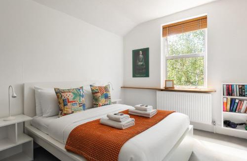 Brockley Apartamento | Bright 3BR House with Garden