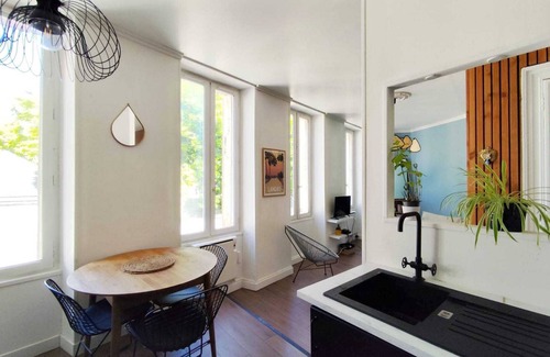 Saint Seurin - Fondaudege Apartamento | Bright 45m² near the Jardin Public
