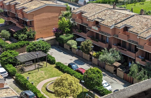 Pescara Apartamento | Bright 8th-floor penthouse with sea view 7 minutes' walk from the beach.