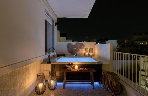 Monastiraki Apartamento | Bright Acropolis Loft Plunge Pool