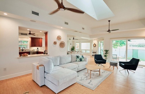 Kaiulani Condominio | Bright & Airy 3 Bedroom Condo in Princeville