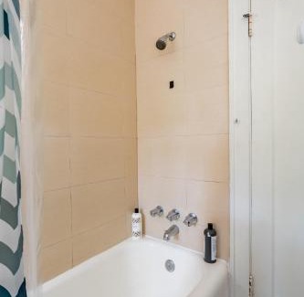 Foster - Powell Casa | Bright Airy Bungalow AC Fast WiFi Prime SE