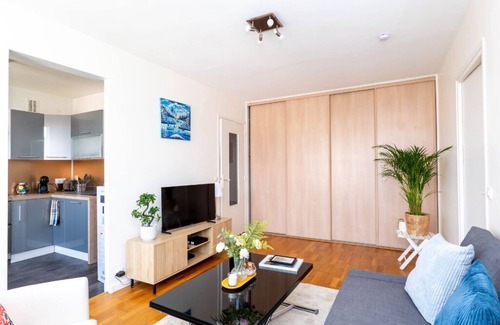 Cormeilles-en-Parisis Apartamento | Bright and spacious apartment 2 min from station, 20 min from Paris, fast wifi
