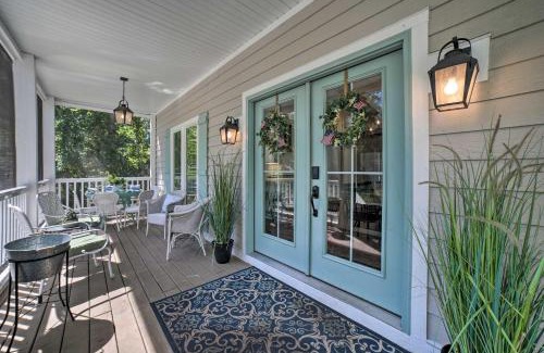 Michigan City Casa | Bright and Airy Home Chefs Kitchen and Pro Decor!
