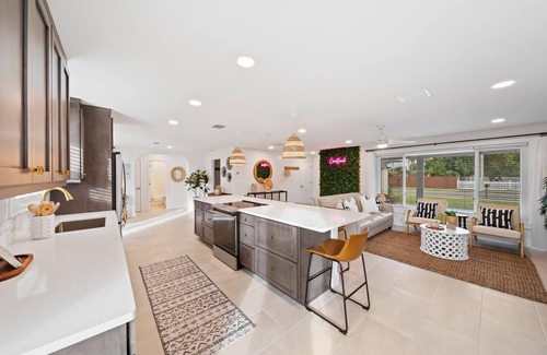 Venetian Way Casa | Bright and Beachy Pool Home
