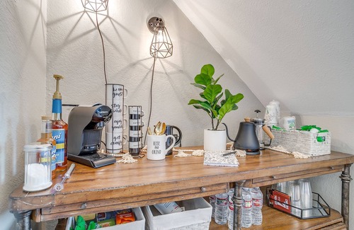 Fort Worth Condominio | Bright and beautifully updated loft condo-GREAT Amenities-30 night min!