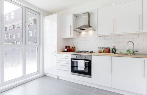 Prince's Apartamento | Bright and Charming 4BD Family Haven in Kennington