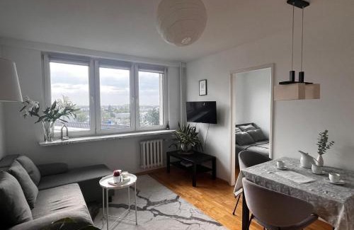 Targowek Apartamento | Bright and cozy 34m apartment near metro M2 and tram