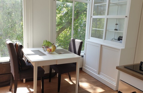 De Weteringschans Apartamento | Bright and Cozy Apartment in Central Amsterdam Near to all the key Attractions