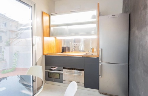 El Putget i Farro Apartamento | Luminoso y acogedor apartamento con dos terrazas privadas para 4