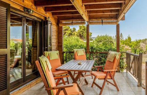 Kato Alepochori Chalet De Esquí | Bright and cozy cottage near the sea