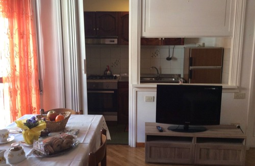 Quartiere XXXIV Lido di Ostia Levante Apartamento | Casa luminosa y acogedora de Daniele a través de angelo Olivieri 48 en el 4 ° piso