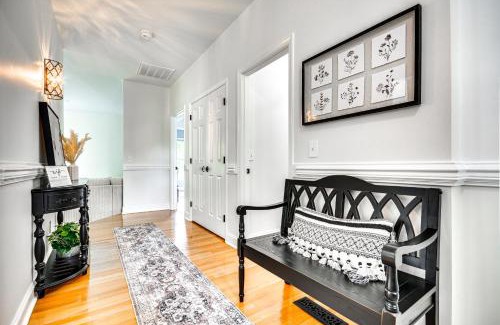 High Point Casa | Bright and Elegant Home in High Point with Deck!